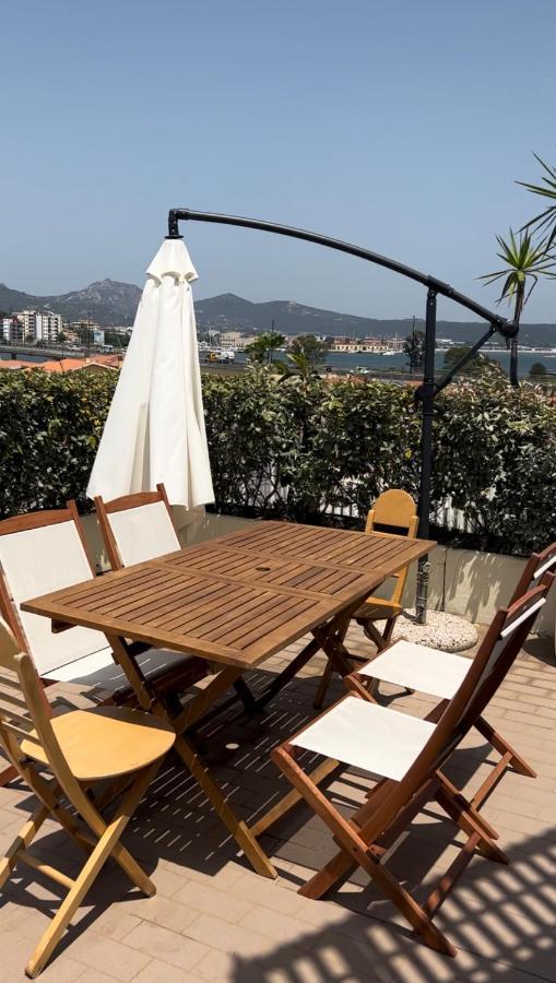Sunny Rooftop Loft With Gorgeous Views Of Olbia Exterior photo